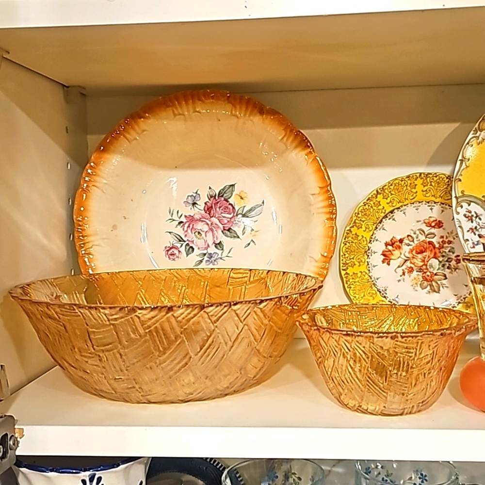 Set of 2 Carnival Glass Bowls